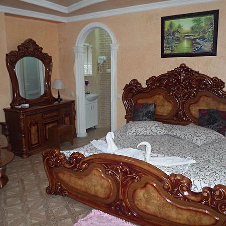 Hotel Old Star Batumi Room photo